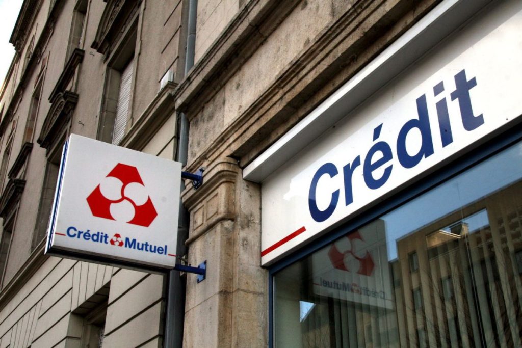 Crédit Mutuel : Une Banque Coopérative au Service des Français