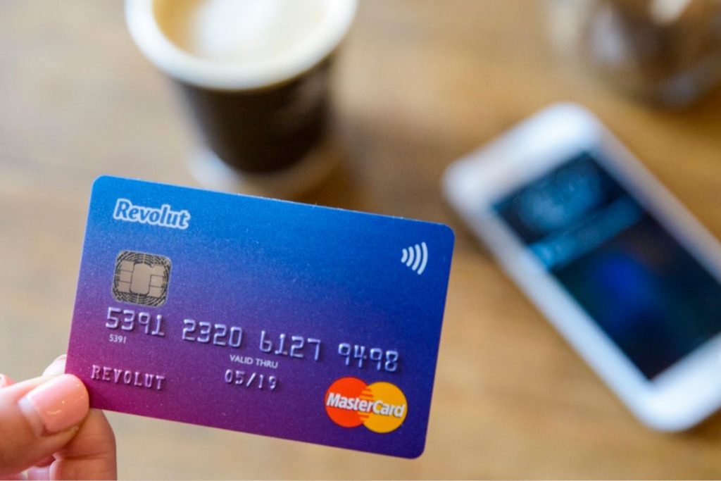 Un Aperçu de la Carte Revolut Standard